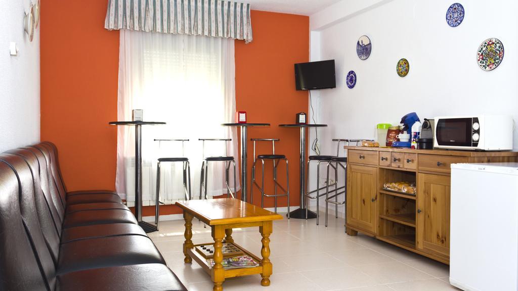 Hospedium Hostal Restaurante El Mirador De Atienza Extérieur photo