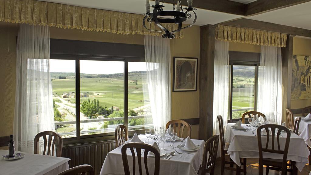 Hospedium Hostal Restaurante El Mirador De Atienza Extérieur photo
