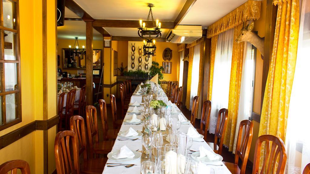 Hospedium Hostal Restaurante El Mirador De Atienza Extérieur photo