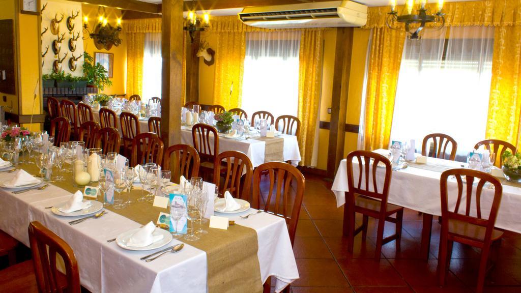 Hospedium Hostal Restaurante El Mirador De Atienza Extérieur photo